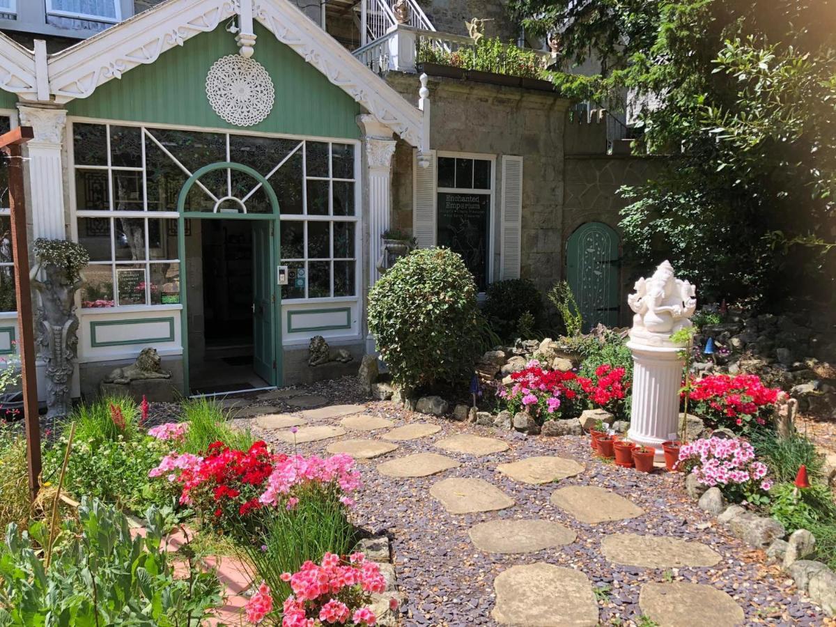 Enchanted Manor 5* Niton